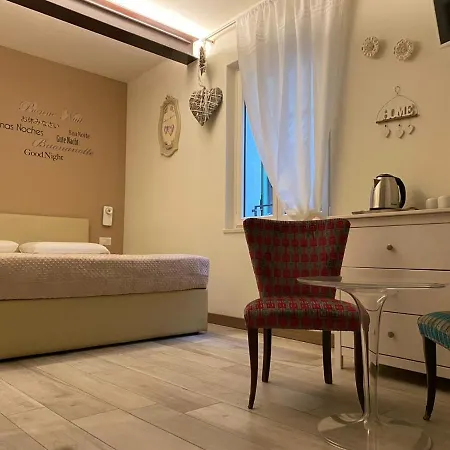 Casa Oreste לאזיסה