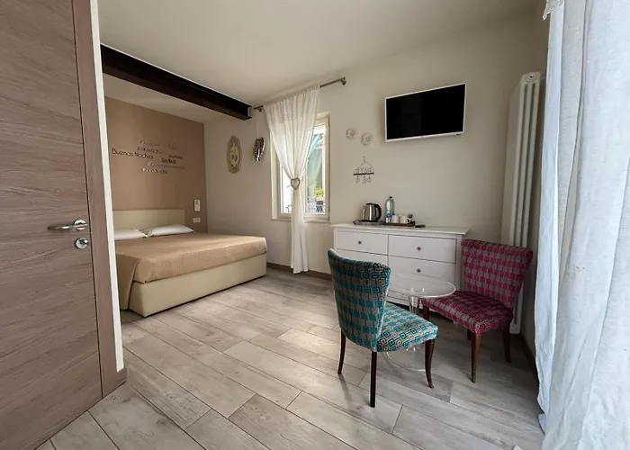 Casa Oreste Гостевой дом